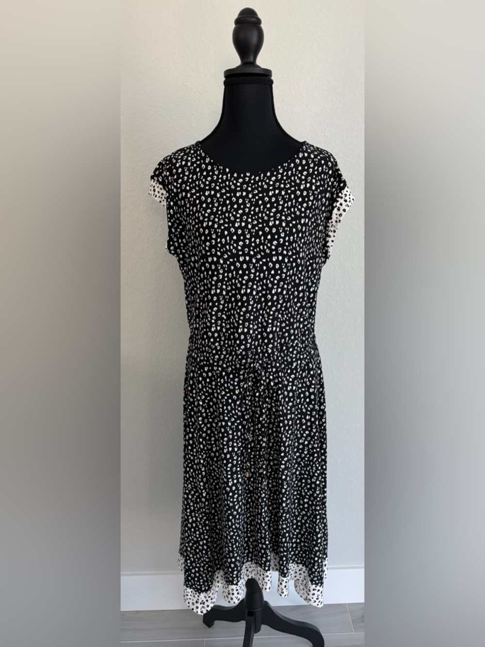 EUC WHBM Darling Black and White Animal Print‎ Dress, Small - Picture 1 of 16